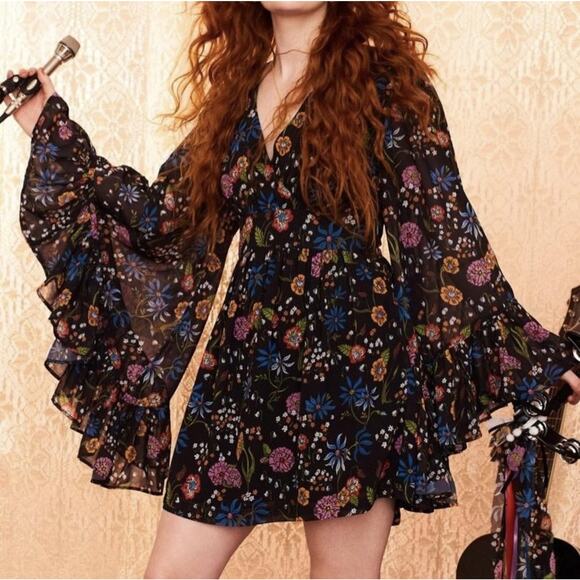 The Hippie Shake Dress Womens Small Black Floral Bell Sleeve Retro 70s Boho Mini - Picture 1 of 9